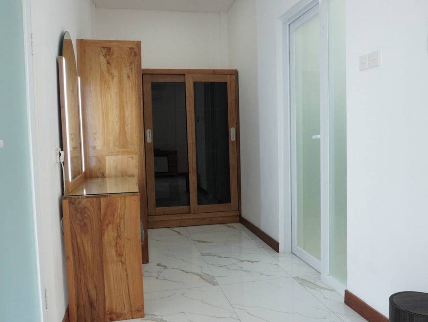 Suite Room Balcony with View (5)