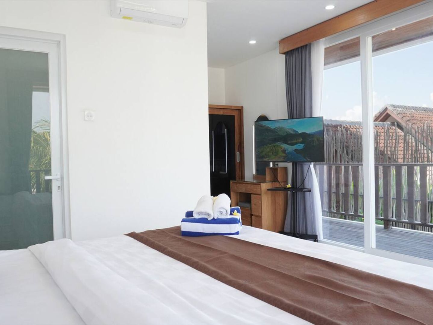 Suite Room with Balcony (3)